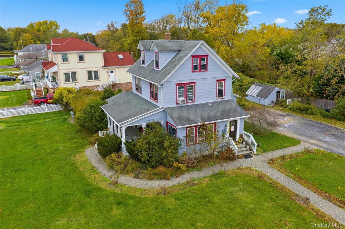 Photo of 366 Rider Avenue