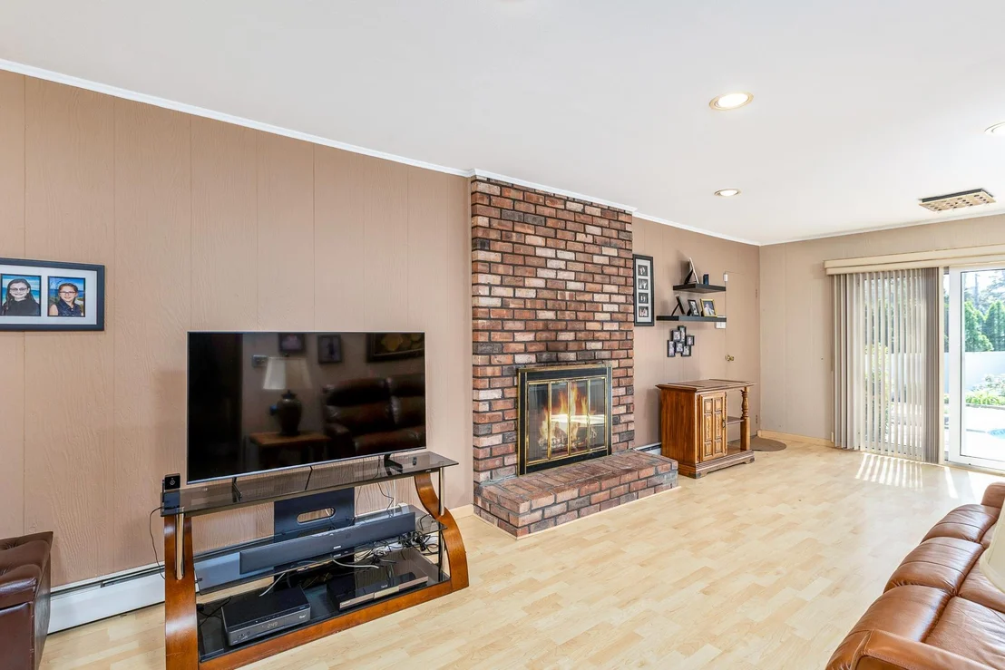 Photo of 284 Bow Drive