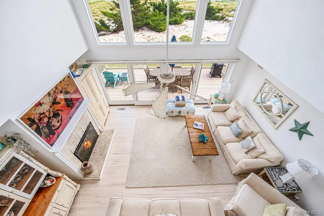 Photo of 431 Dune Road