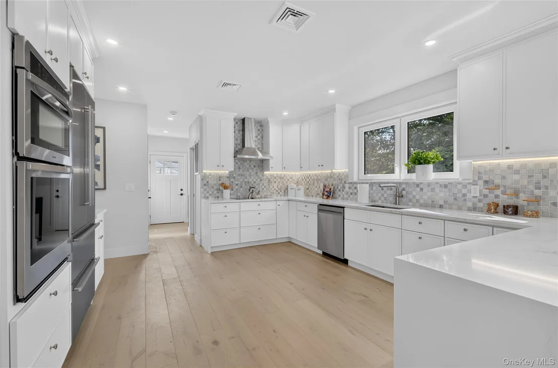 Photo of 2 Lee Place