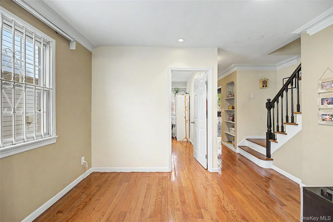 Photo of 15911 65th Avenue