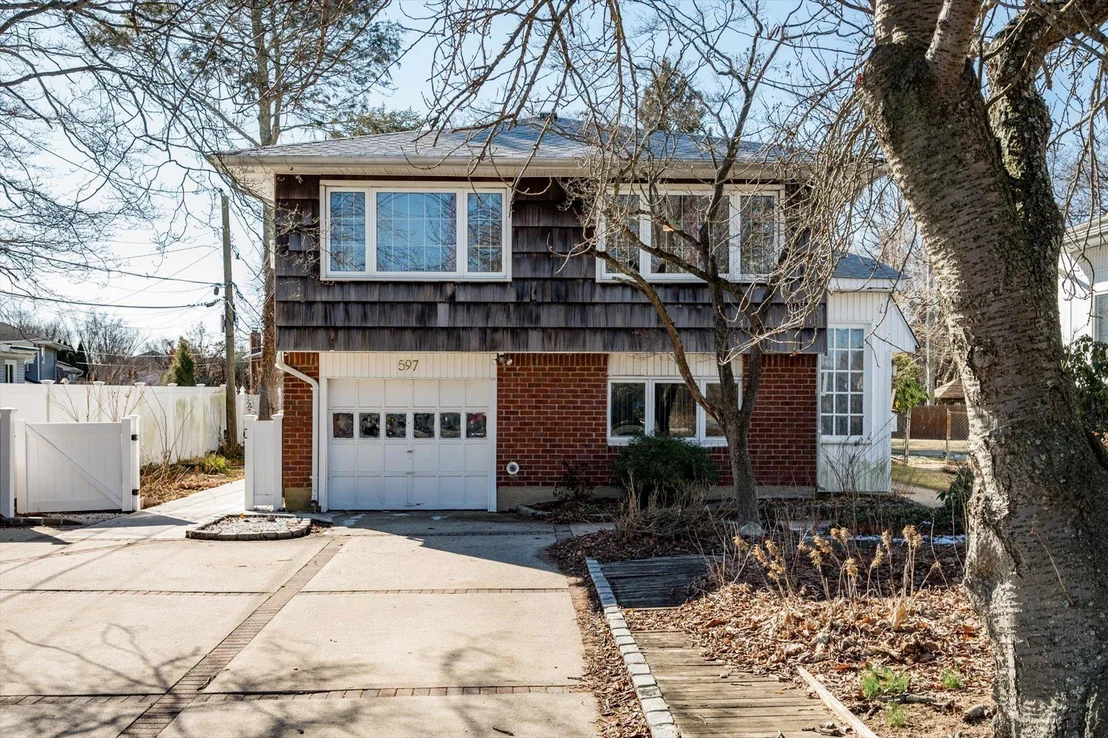Photo of 597 Old Bethpage Road