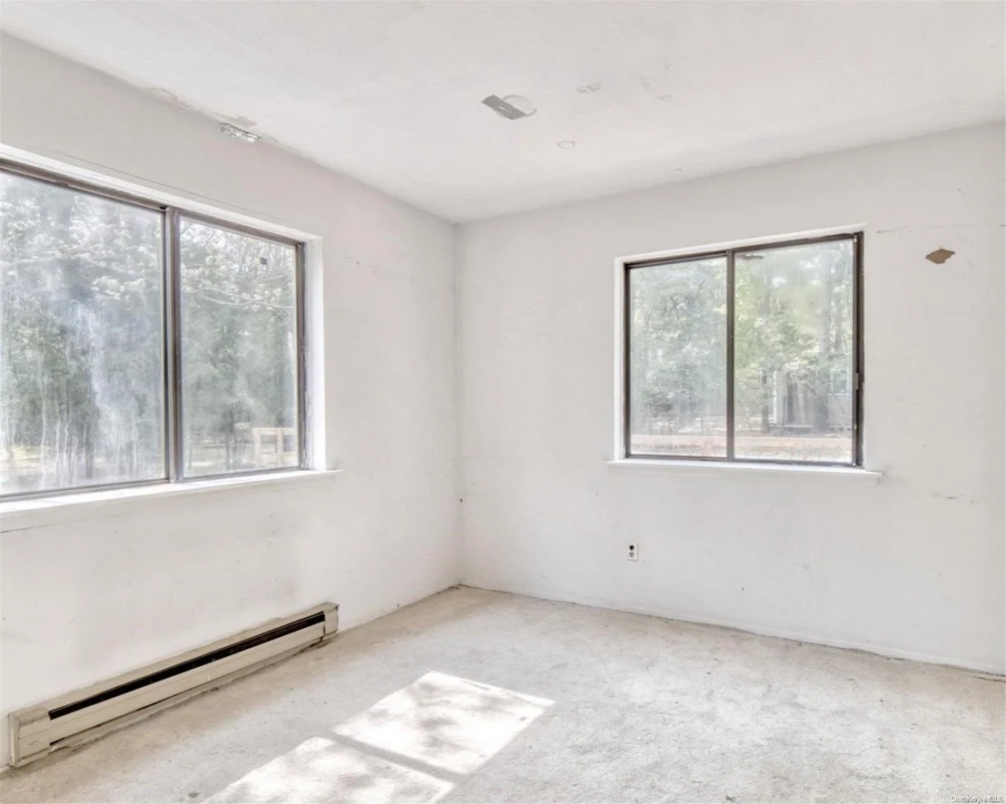 Photo of 10 Maple Street