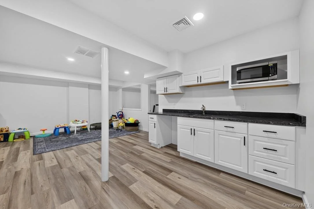 Photo of 2 Archer Avenue