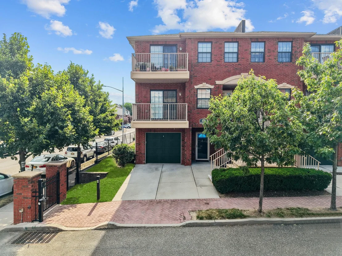 Photo of Unit 167 at Apt A 2-22 Constitution Place