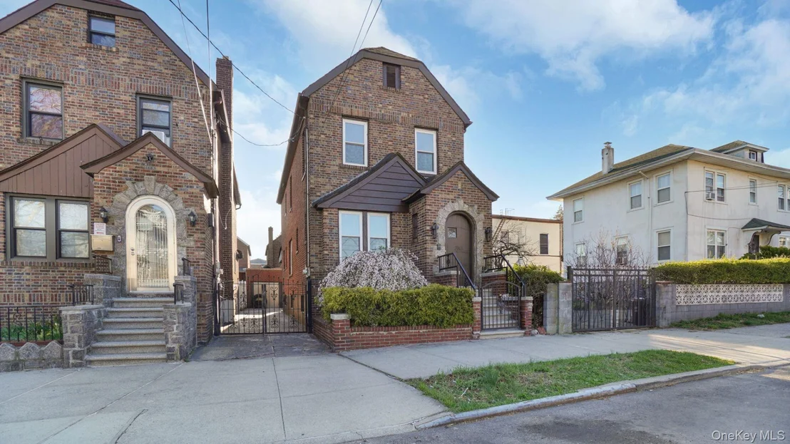 Photo of 3963 Seton Avenue