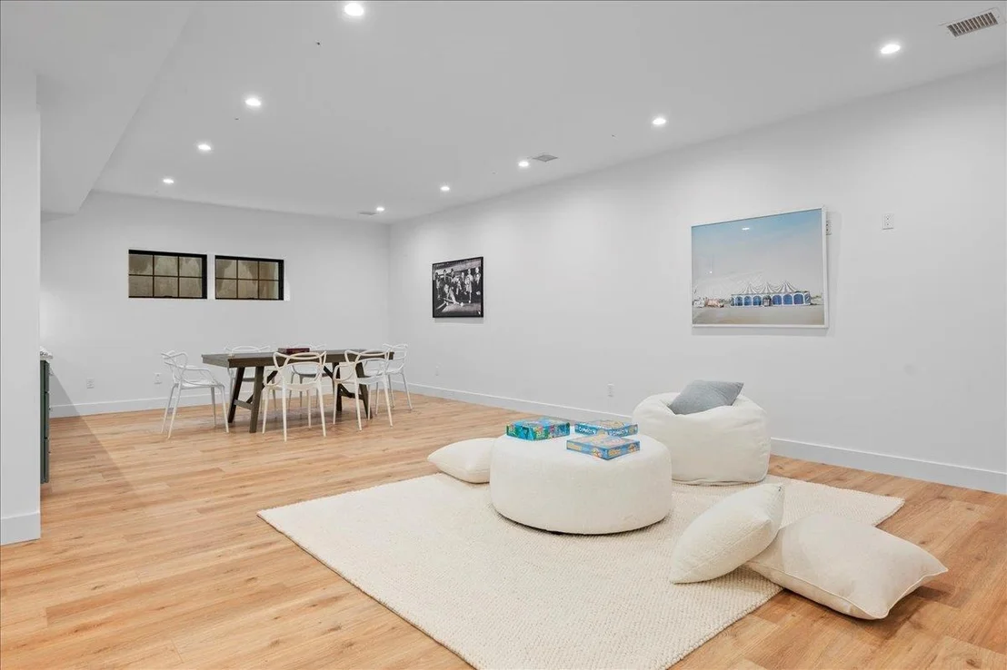Photo of 12 Fairway Avenue