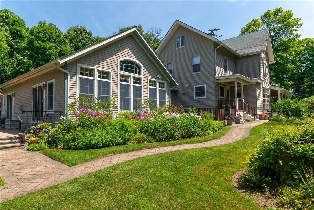 Photo of 614 Bedford Road