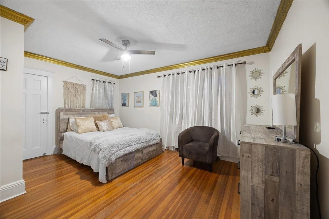 Photo of 319 Summit Avenue