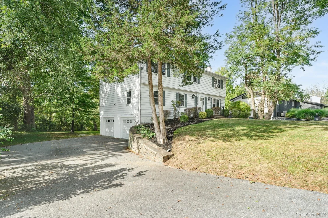 Photo of 6 Old Mill Drive