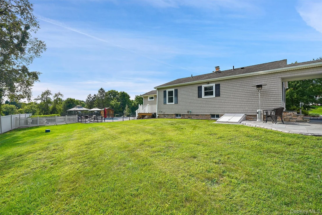 Photo of 36 Ernhofer Drive