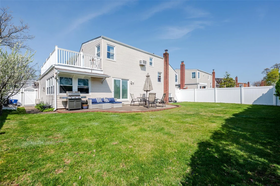 Photo of 3259 Perry Avenue