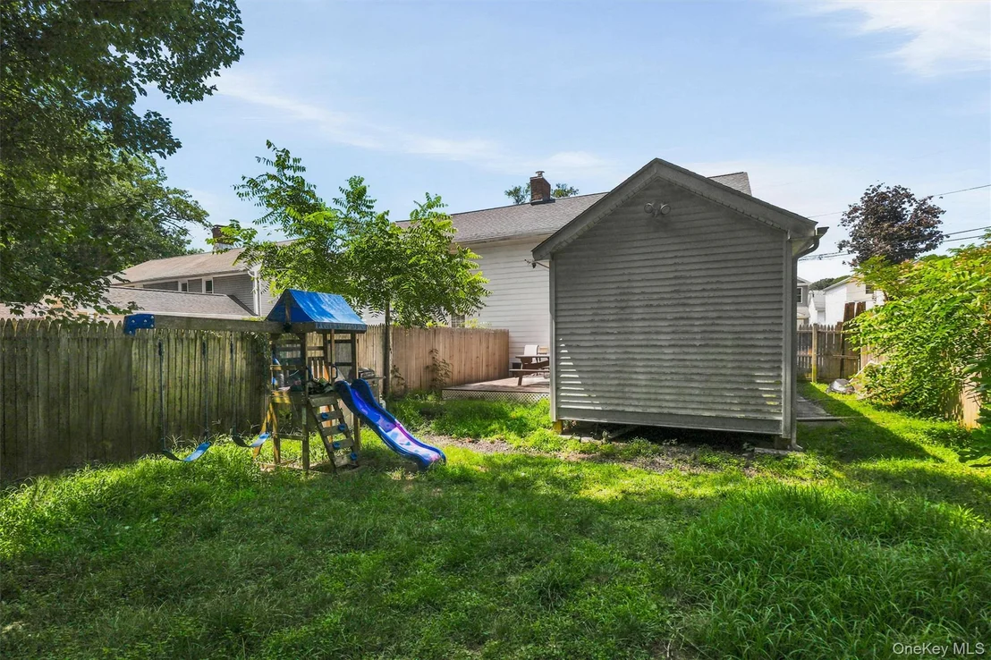 Photo of 10 Dutchess Avenue