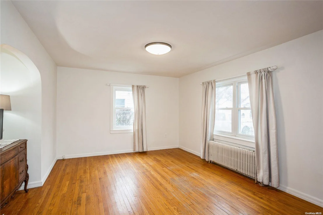 Photo of 25 2nd Avenue