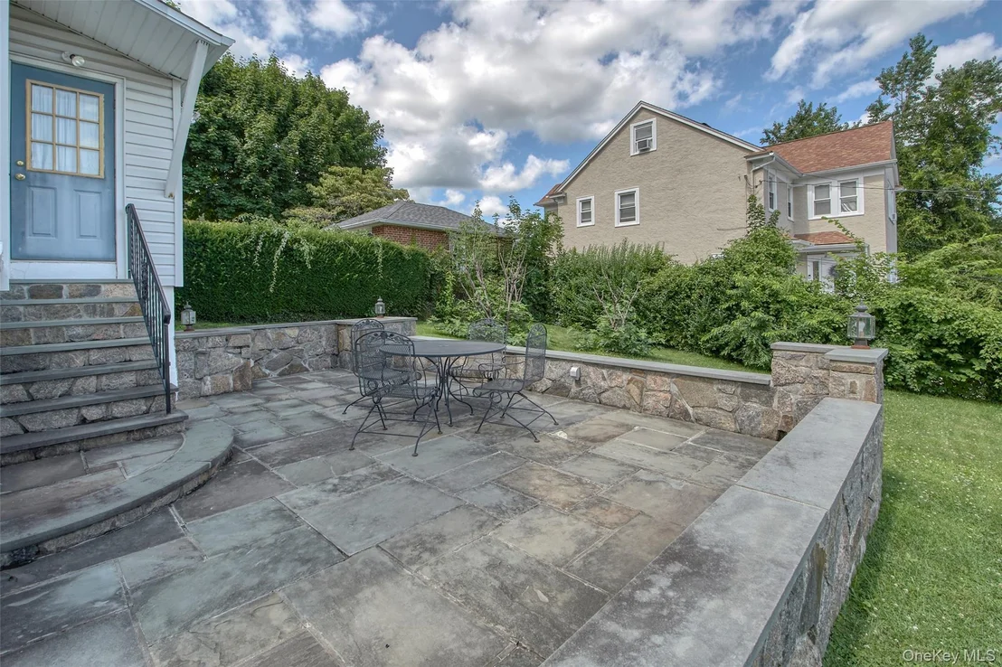 Photo of 63 Thatcher Avenue