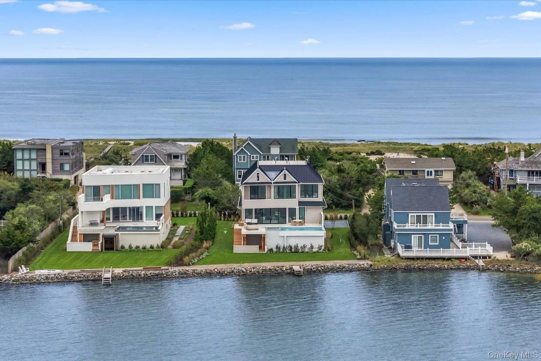 Photo of 498 Dune Road