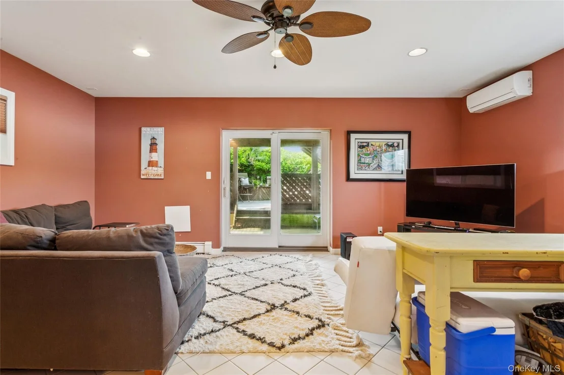 Photo of 931 Oceanfront Street