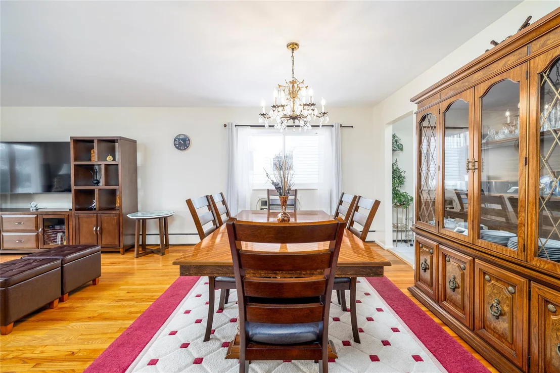 Photo of 1001 Green Place
