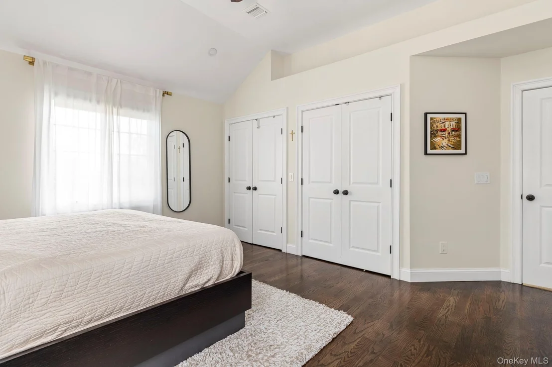 Photo of 80 Central Boulevard