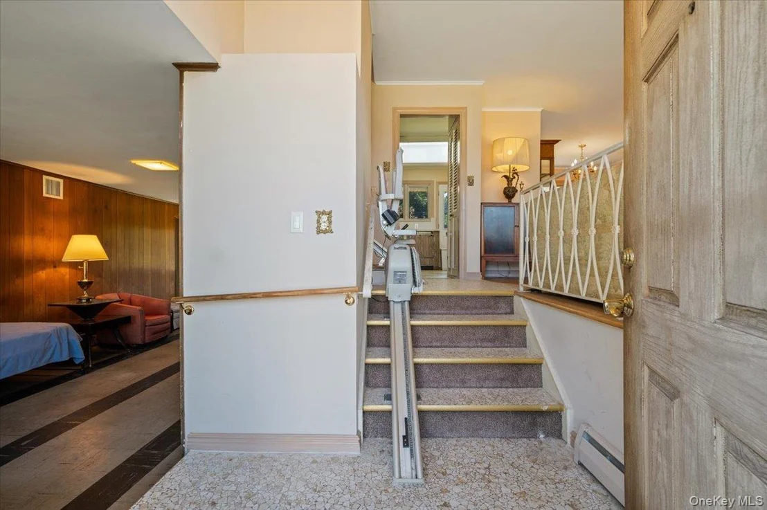 Photo of 331 Woodbridge Lane