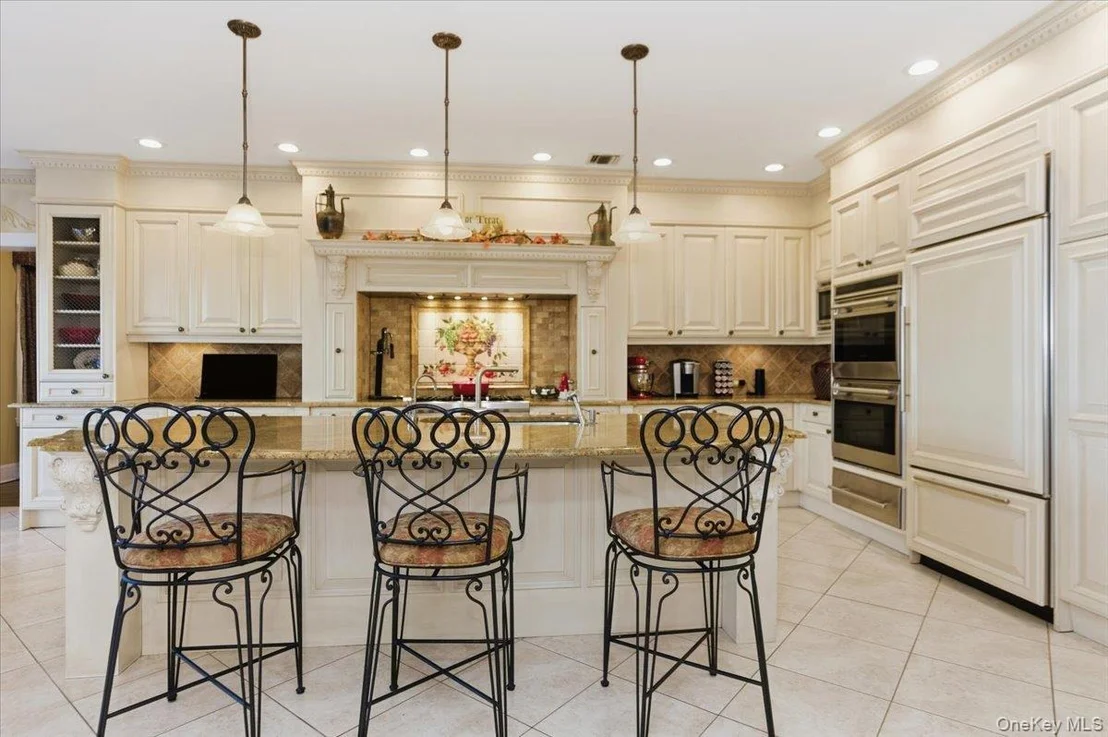 Photo of 165 Peninsula Drive