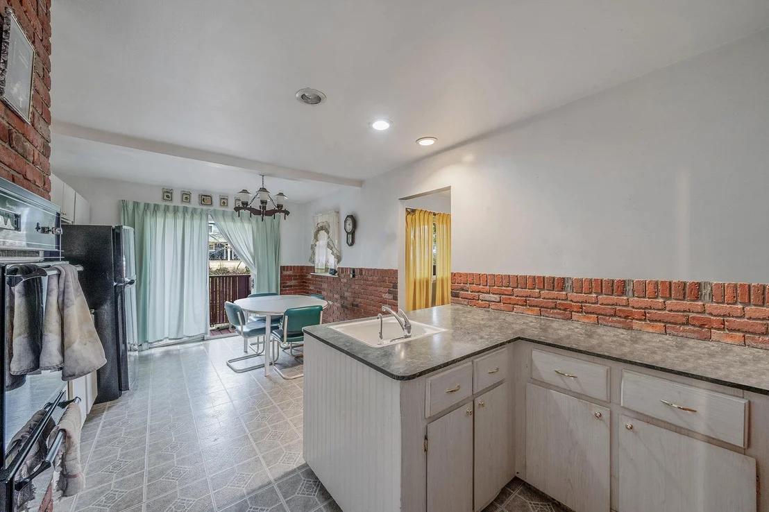 Photo of 33 Valley Road