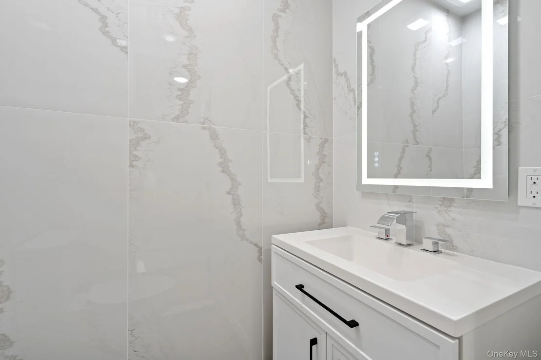 Photo of 39 Overland Drive