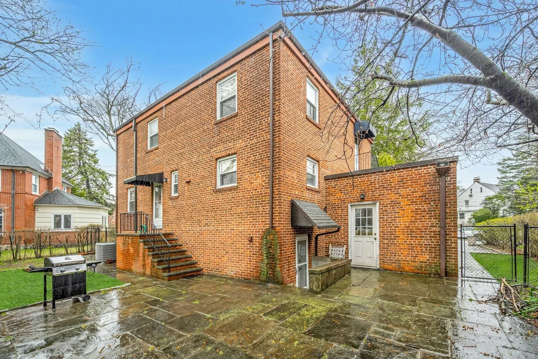 Photo of 413 Stellar Avenue