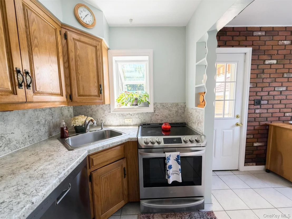 Photo of 3584 Condor Road
