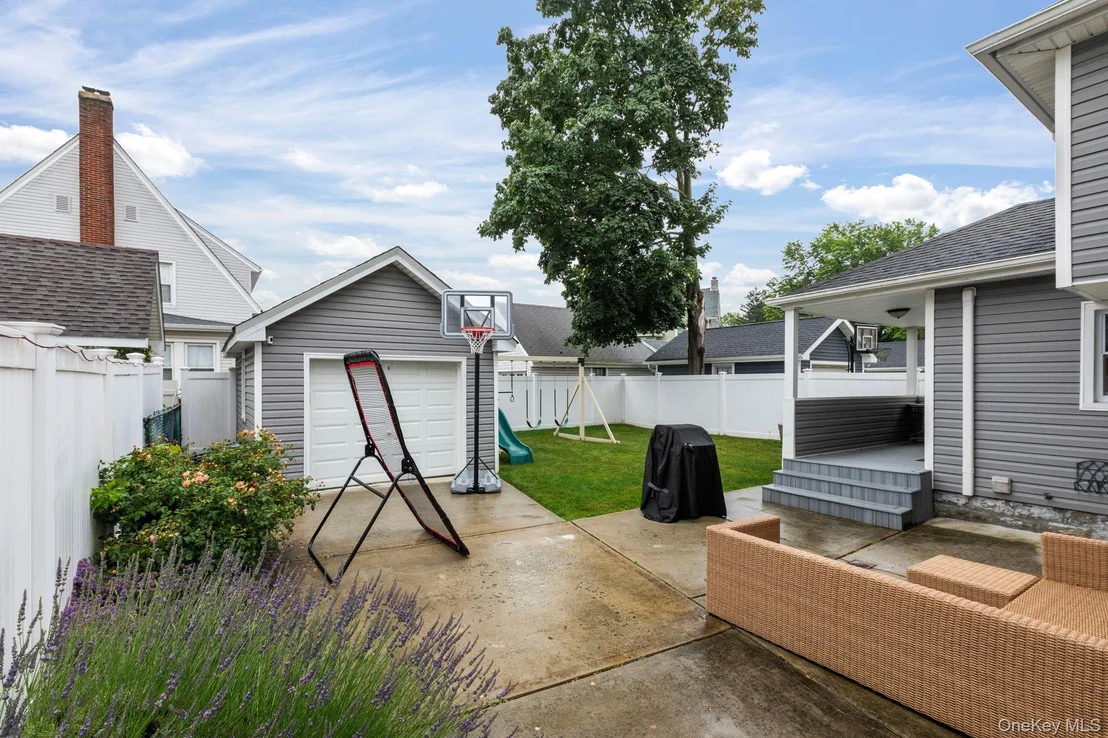 Photo of 78 Denton Avenue
