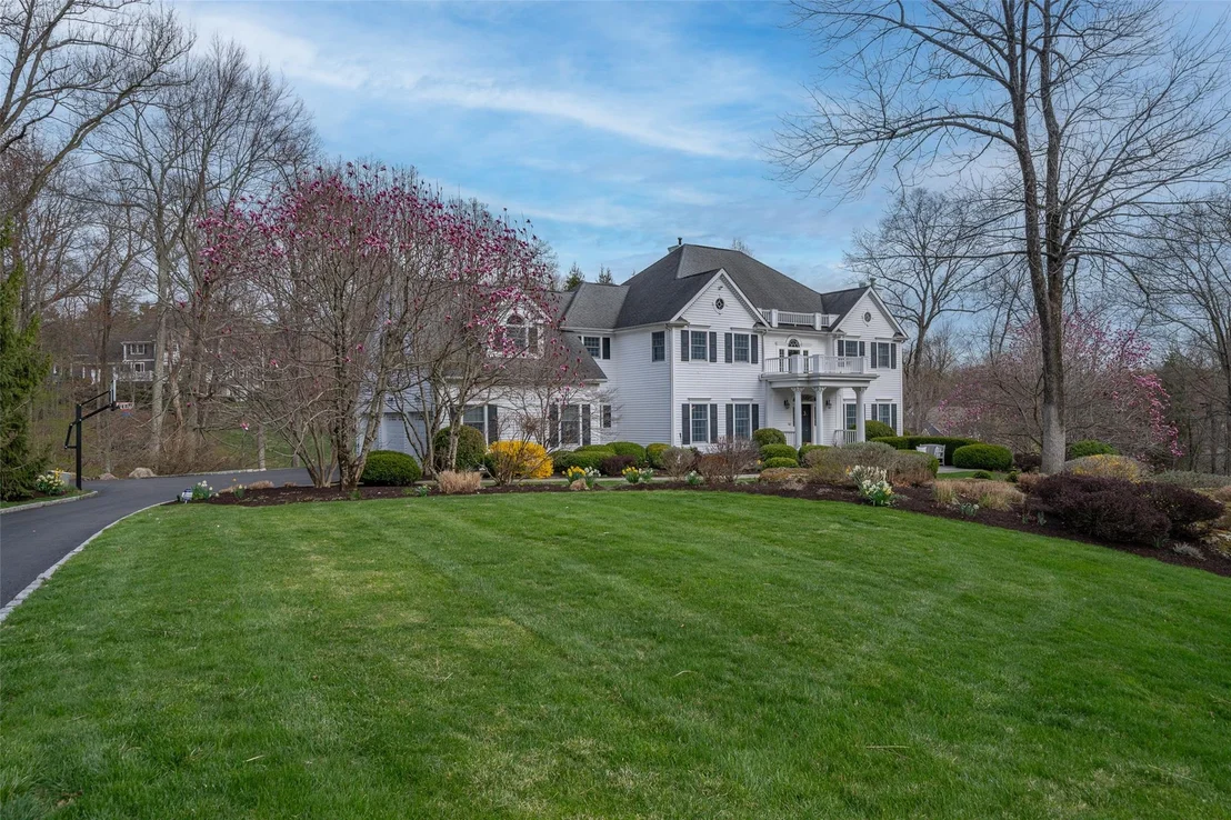 Photo of 8 Turtleback Way