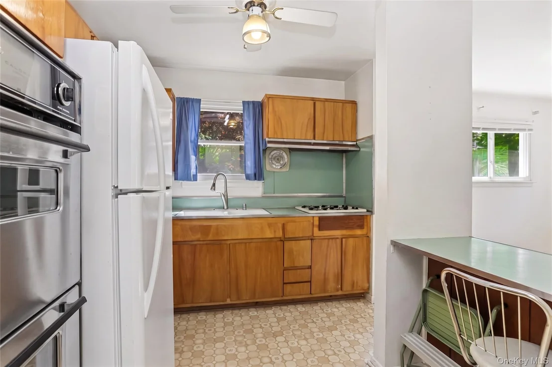 Photo of 42 Lee Avenue