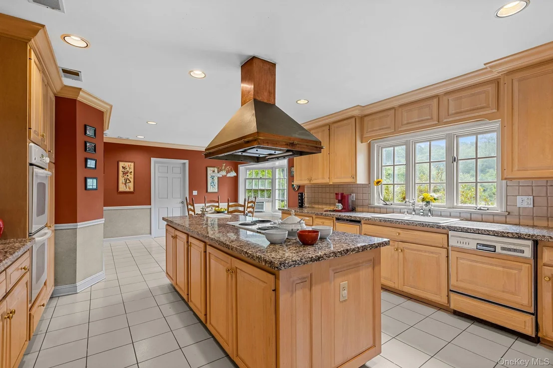 Photo of 202 McManus Road N