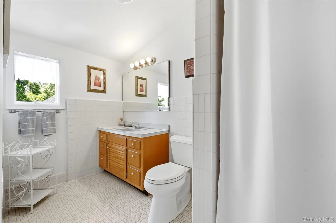 Photo of 107 Lake Shore Drive