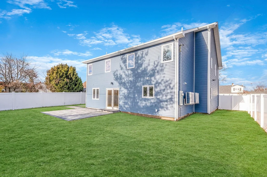 Photo of 72 Crescent Lane
