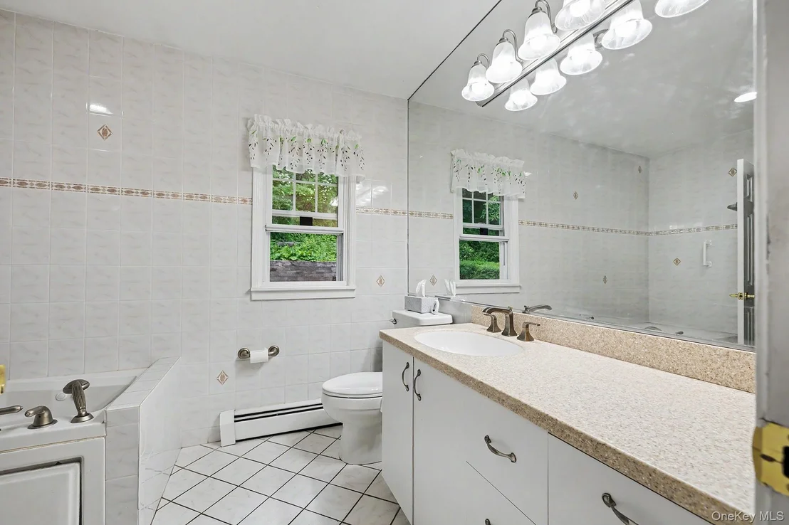 Photo of 5 Meadowbrook Drive