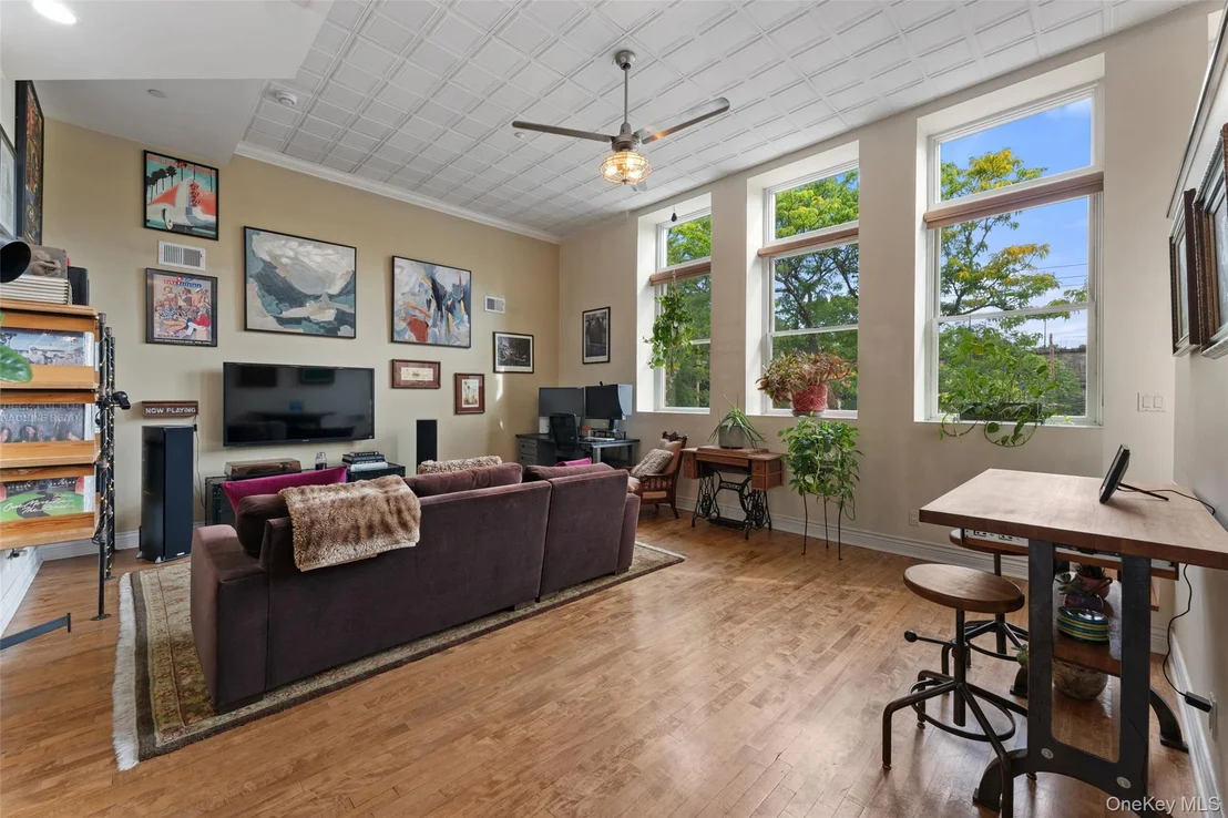Photo of Unit 2B at 88 Broadway