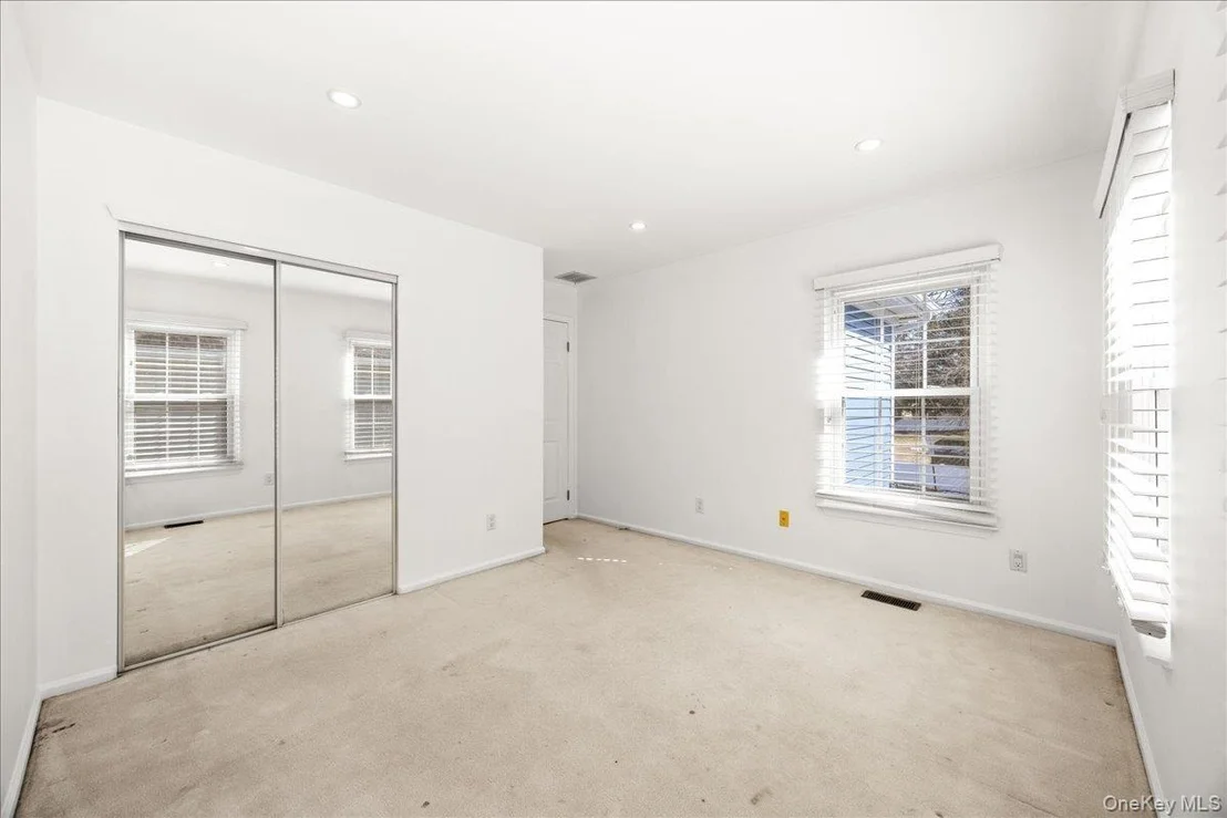 Photo of 192 Benefield Boulevard