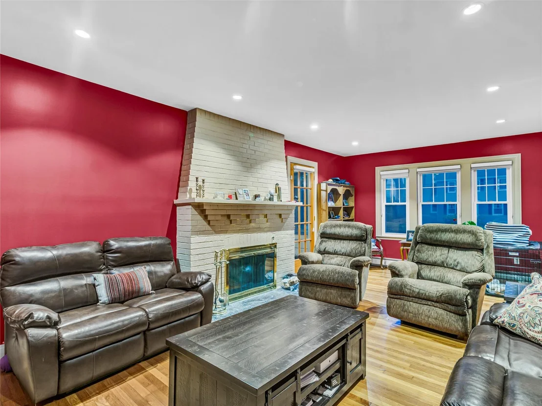 Photo of 108 Vincent Avenue