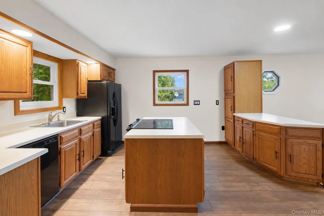 Photo of 28 Beaverbrook Road