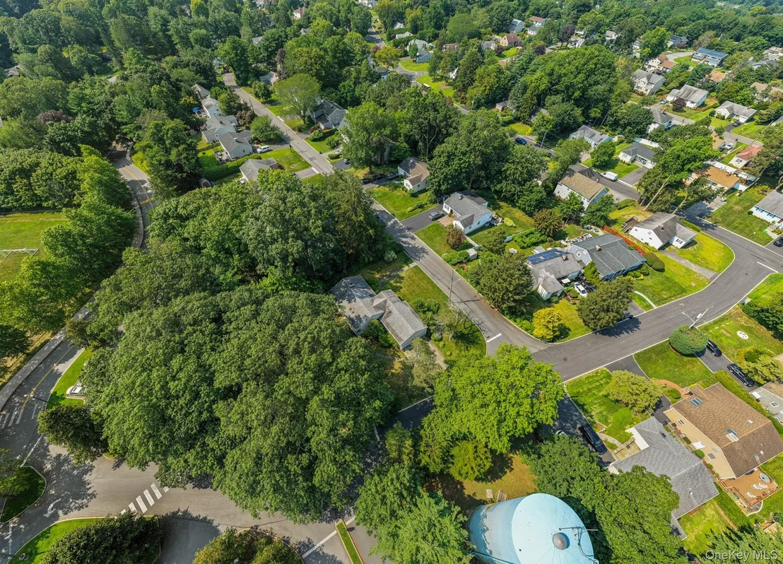 Photo of 33 Overlook Road