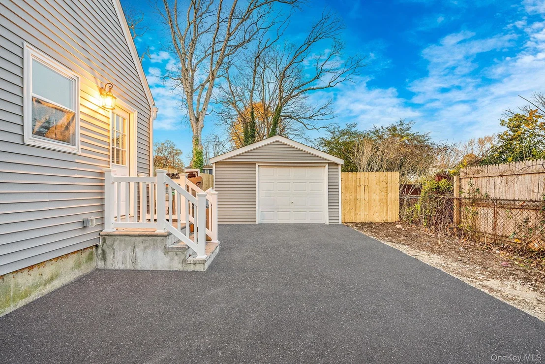 Photo of 34 Hilliard Avenue