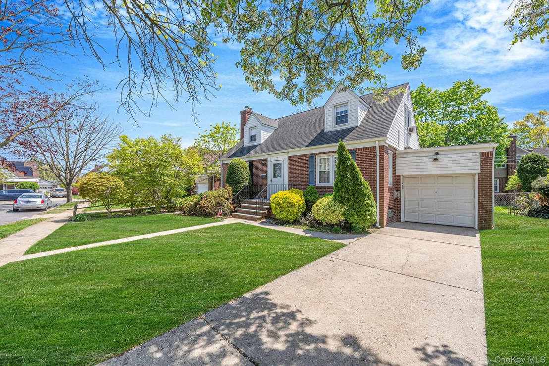 Photo of 8 Maple Lane