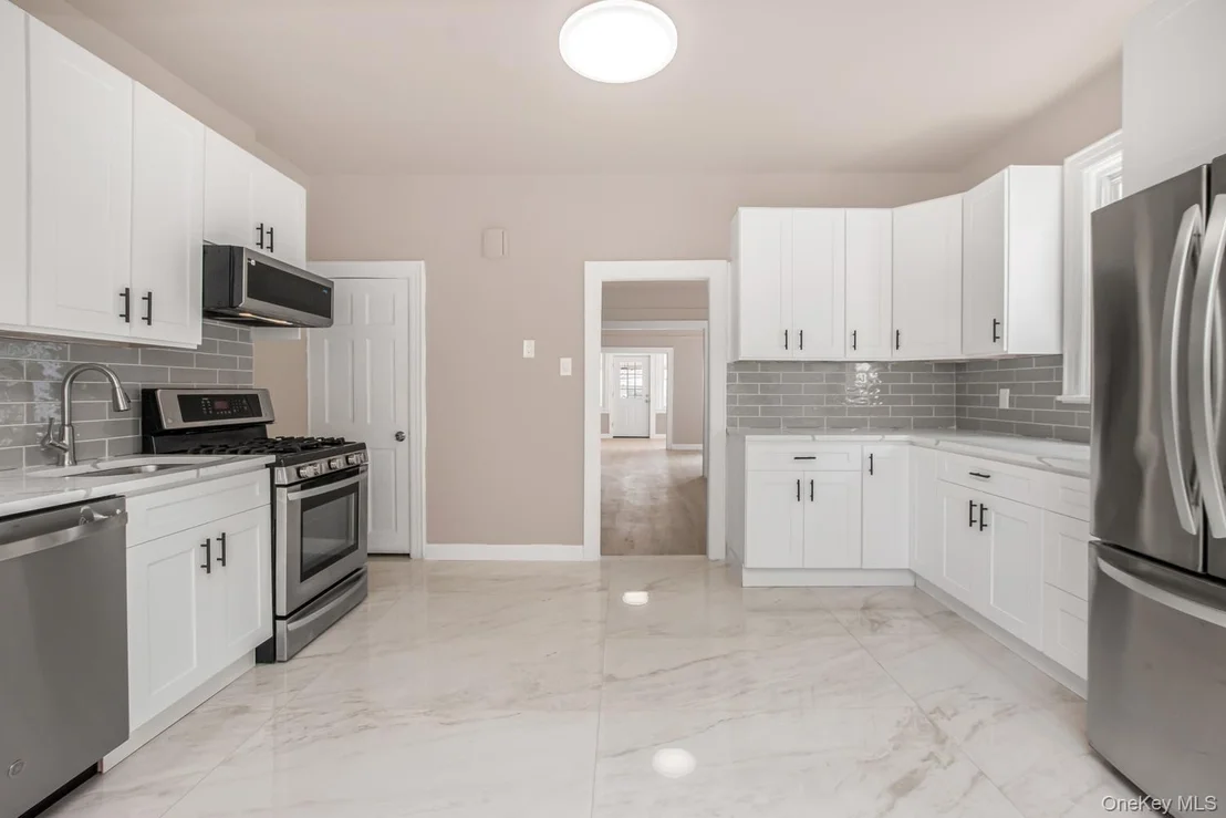 Photo of 427 Taylor Avenue