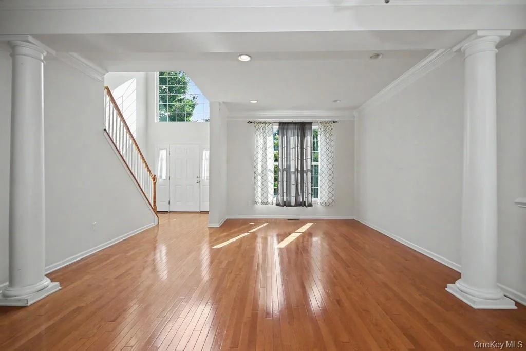Photo of 427 Vassar Place