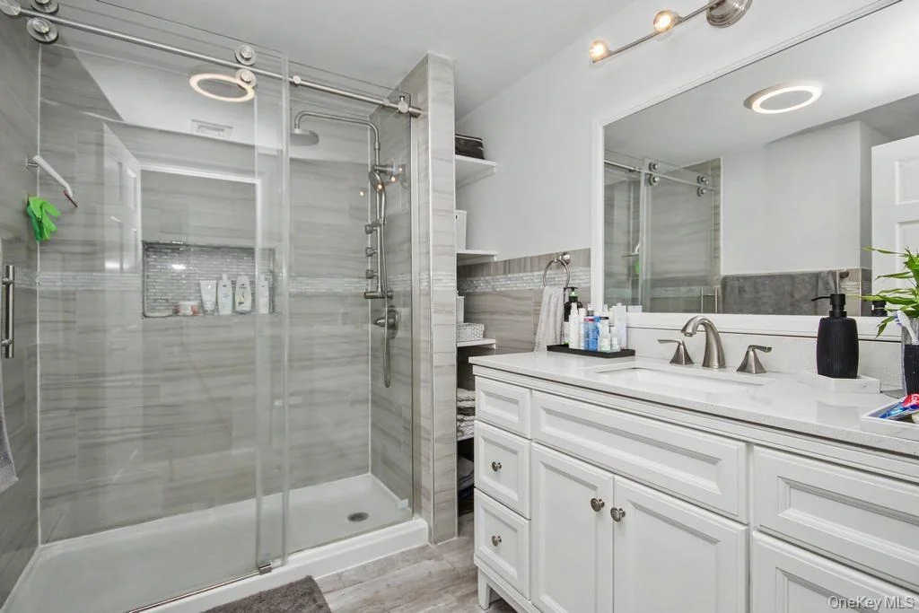 Photo of 28 Hurd Avenue