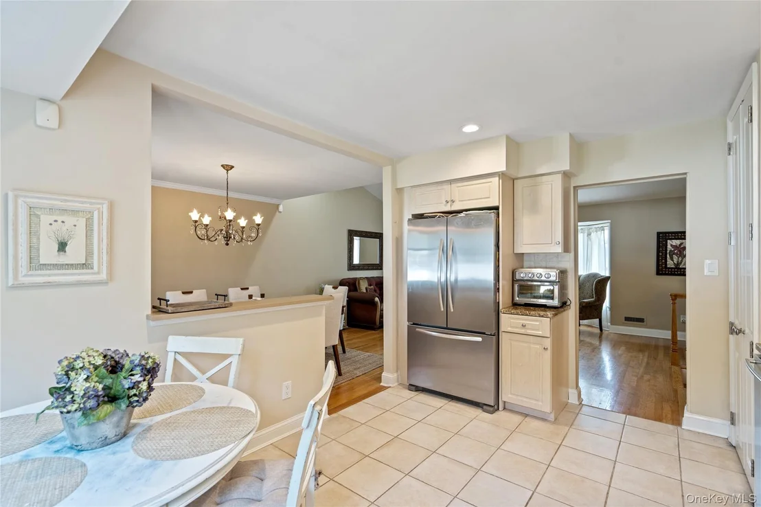Photo of 46 Saratoga Drive