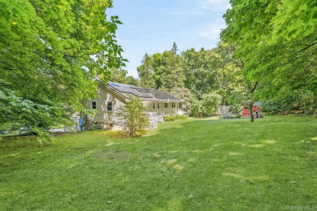 Photo of 124 Cedar Lane