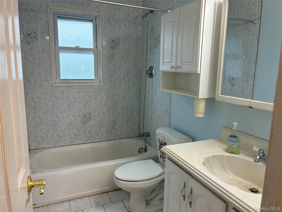 Photo of 27 Elizabeth Drive