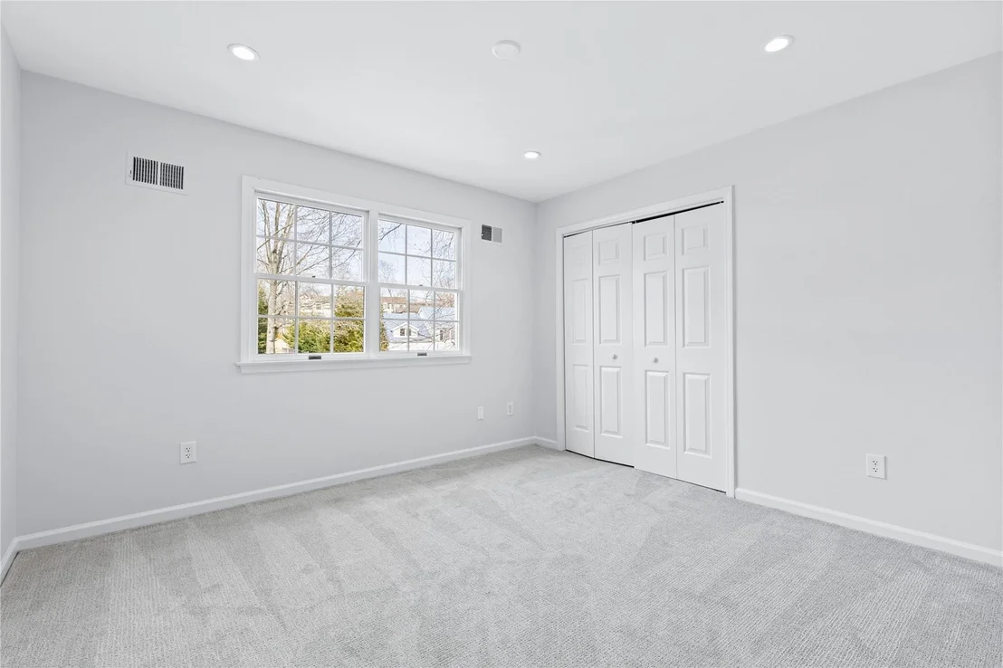 Photo of 10 Packard Court